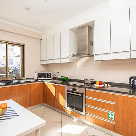 Perola-superb Base In Historical Centre