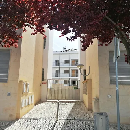 Perola-superb Base In Historical Centre *