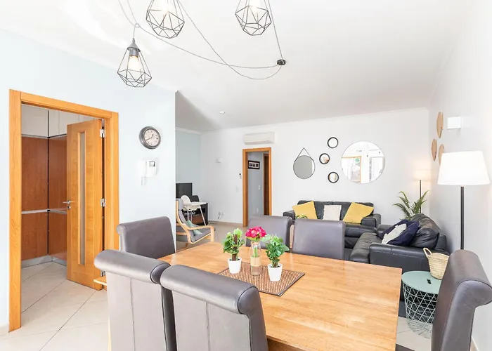 아파트 Perola-superb Base In Historical Centre