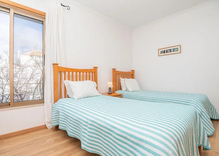 Perola-superb Base In Historical Centre Apartment Tavira