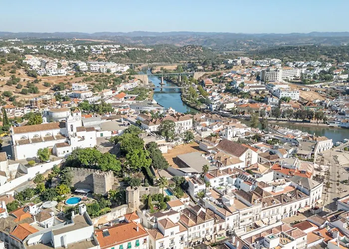 Perola-superb Base In Historical Centre *