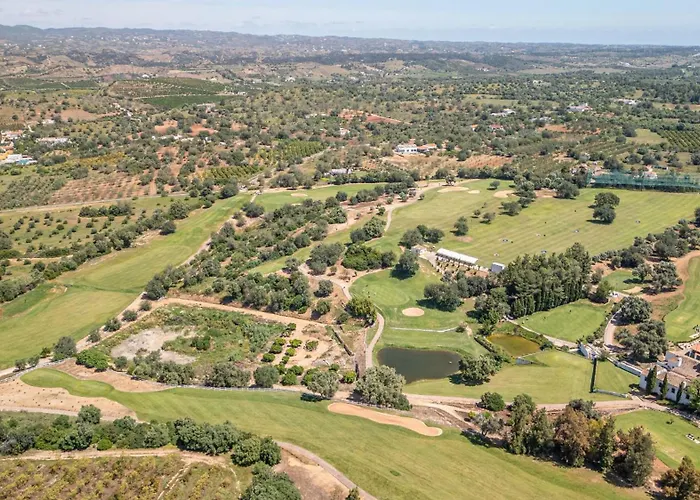 Perola-superb Base In Historical Centre *