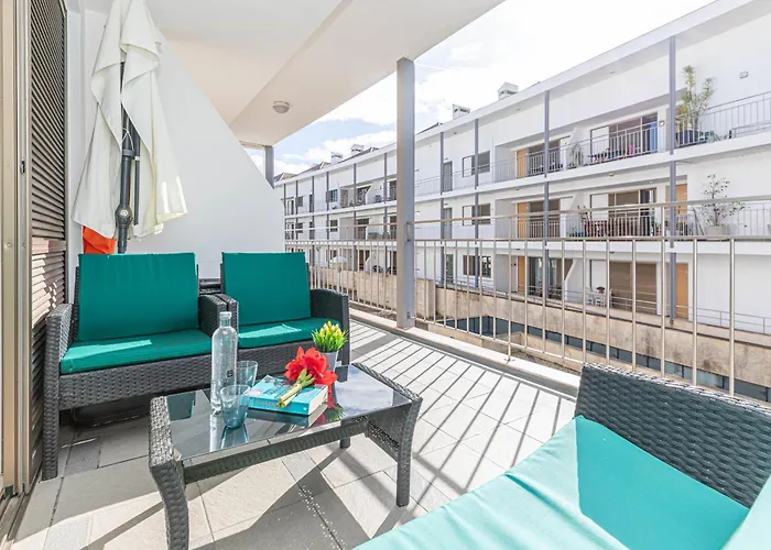 Perola-superb Base In Historical Centre Тавира