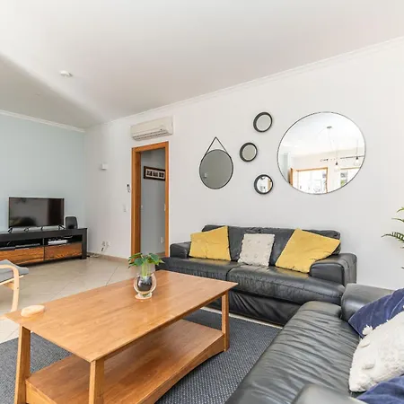 Perola-superb Base In Historical Centre Тавира